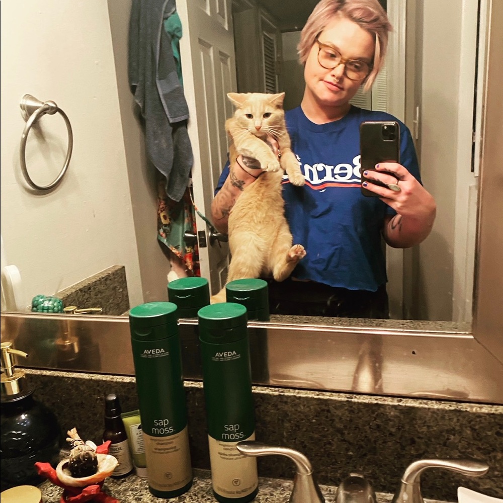 Meet your Posher, Melissa